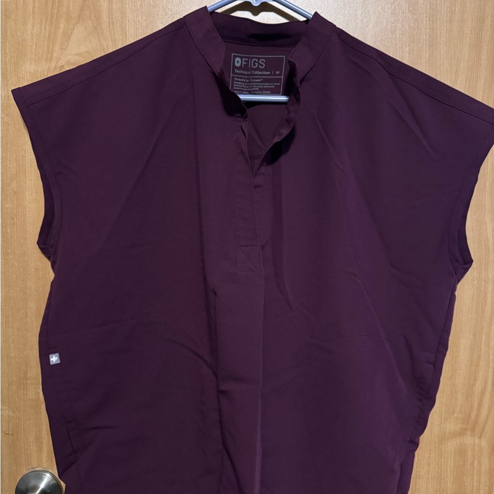 Figs Woman’s Purple Jam Rafaela Oversized Scrub Top